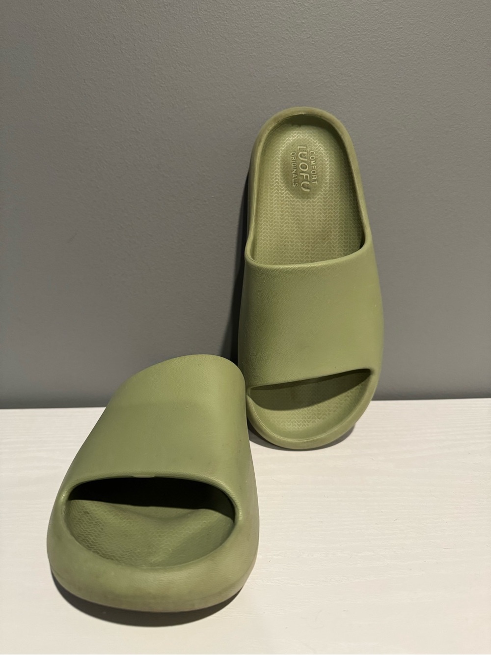 Light Olive Green Luofu Slide Sandals